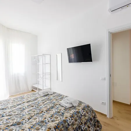 Apartment Campo Dei Fiori Free Parking And Wifi