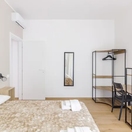 Apartment Campo Dei Fiori Free Parking And Wifi