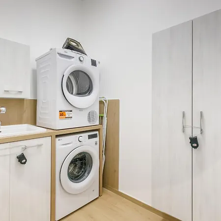Apartment Campo Dei Fiori Free Parking And Wifi *